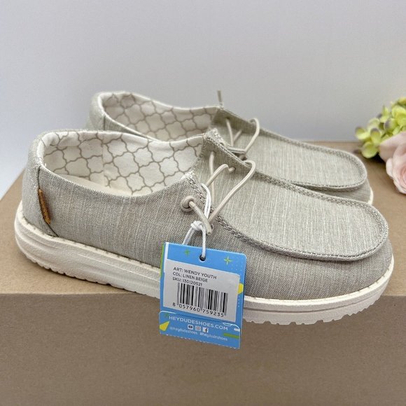 Hey Dude Wendy Linen Beige Slip On Shoe Big Kids/ Boys/ Girls Size EU 32/ US 13 - Picture 1 of 10